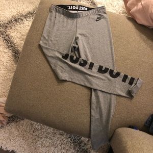Nike “Just do it” leggings, gray